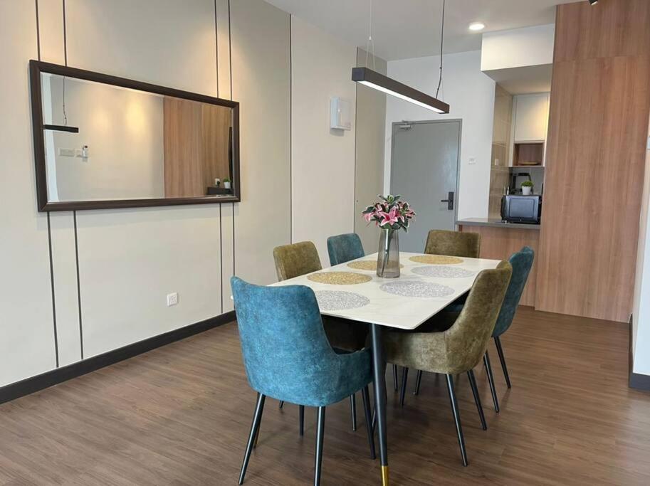 Attractive 3 Bedroom Condo With Pool-D Raudhah Homestay Каджанг Екстериор снимка